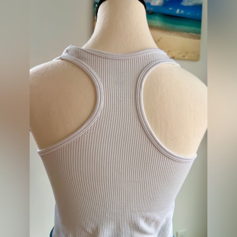 Aura White Ribbed Henley Crop Tank - Picture 3 of 3